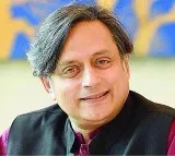 should delhi even remain capital shashi tharoor attacks center over pollution