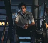 Shahrukh Khan son Aryan Khan takes mega phone for a web series