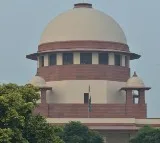 Wife entitled to enjoy same amenities as in matrimonial period during pendency of divorce petition: SC