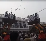 Guests Shower 20 Lakh Cash At UP Wedding Procession