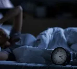 Study explains why females sleep less