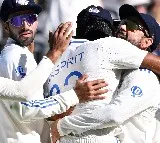 Team India bowlers scalps seven quick wickets as Aussies in deep troubles