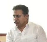 Telangana IAS Officers' Institute demands KTR's apology for remarks against Collector