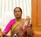 Konda Surekha hot comments on RSP and KTR