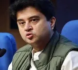 Bee Attack Disrupts Public Event Attended by Union Minister Jyotiraditya Scindia