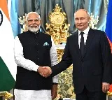 Putin lauds PM Modi's 'Make in India' policy, says Russia willing to invest