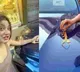 young woman putting her gold jewelery on car bonnet to check whether it will be stolen or not video going viral