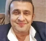Sonu Nigam asks politician to not attend performances if they have to
 leave midway