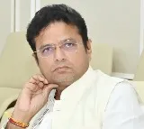 Sridhar Babu lashes out at KTR