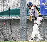 Gavaskar advises Kohli to follow Sachin