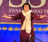 Tabla maestro Zakir Hussain seriously ill in hospital, his family says asking for prayers