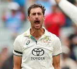 3rd Test: Starc, Hazlewood leave India in deep trouble after Australia make 445