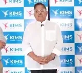 Why Allu Arjun Didn't Visit Sritej: Allu Aravind Explains