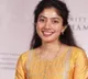 Sai Pallavi visits Kashi Vishwanath temple