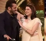 Salman Khan sung love song in my ear says Bhagyashree