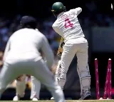 Australia trail by 4 Runs in Sydney Test