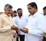 TTD Chairman Meets Chandrababu at Renigunta Airport, CM Offers Some Suggestions