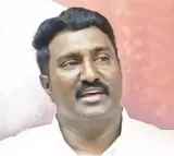 Pothina Mahesh fires on AP Govt