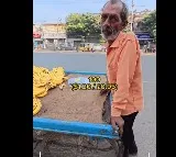 Hyderabad Vendor Sells a Banana for ₹100, Surprises Russian Tourist – Watch Video