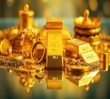 Gold sees no end to dazzling show breaches Rs 83000 mark for first time