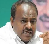 Accident in Kumaraswamy convoy