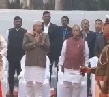 CM Nitish Kumar Clapping While Paying Tribute to Mahatma Gandhi