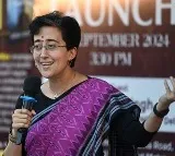 Atishi Claims Police Raided Bhagwant Mann Delhi Residence