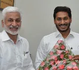 Departure of close aide Vijayasai Reddy deepens crisis for Jagan Mohan Reddy