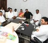 Expose Chandrababu Naidu over backtracking on poll promises: Jagan to YSRCP leaders
