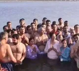 That Feeling is Very Wonderful Interesting Comments of Pakistani Hindus in Maha Kumbh 2025