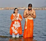 Vijay Deverakonda seek blessings at the Maha Kumbh with his mother