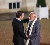 PM Modi meets 'friend' French President Emmanuel Macron in Paris