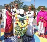 tvs and nds eco companies donated electric two wheelers to ttd at tirumala