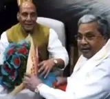 Heart Warming Gesture by Two leaders from different political party