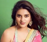 Nidhhi Agerwal Interesting Comments on Pawan Kalyan and Prabhas