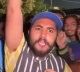 Kohli Mania in Pakistan: Viral Video Shows Massive Fan Following