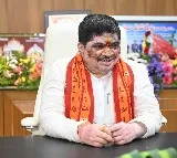 Ponnam Prabhakar orders on special buses on Shivaratri fest