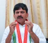 Ponguleti Srinivas Reddy targets KCR
