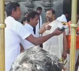 TTD member Naresh Kumar apologises temple employee