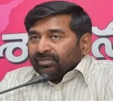 Jagadish Reddy fires on Congress leaders