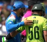 Champions Trophy: Kohli pats Babar on the back, photo of heartwarming gesture goes viral