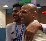 Shikhar Dhawan hands 'Fielder of the Match' medal to Axar for electric direct hit vs Pak