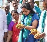 Kavitha says Revanth Reddy should follow Chandrababu