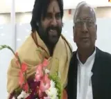 VH meets Pawan Kalyan in Mangalagiri
