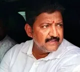 Police questioned YCP leader Vamsi in custody
