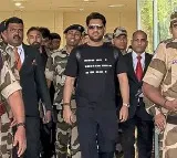 MS Dhoni Receives Grand Welcome in Chennai Ahead of IPL 2025