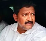 Vallabhaneni Vamsi agrees that he met Jagan on 12th