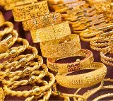 Gold price dipped a more