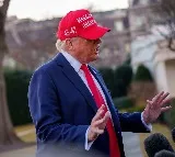 Trump suggests Zelensky doesn't want to make peace while Putin does
