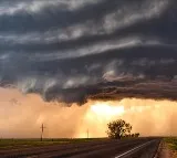 Severe storms batter US South, causing damages